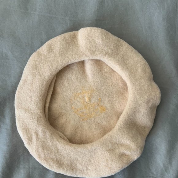 Handmade Wool Beige Beret Hat, Thrifted Winter Cap, French Hat, Painter Beret - Picture 3 of 4